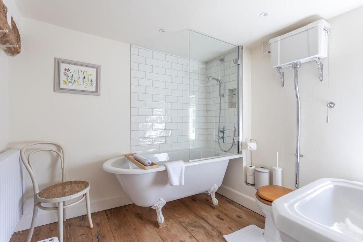 Beautiful Cotswold Farmhouse With Hot Tub Manchester Kültér fotó