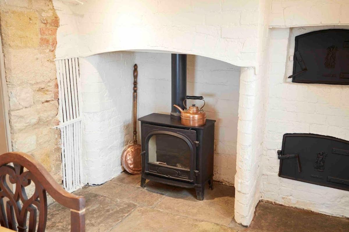 Beautiful Cotswold Farmhouse With Hot Tub Manchester Kültér fotó