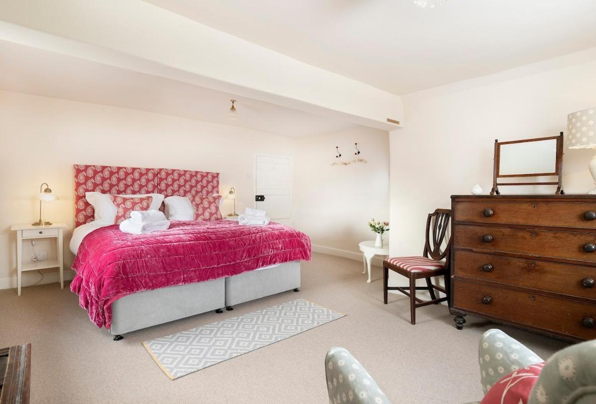 Beautiful Cotswold Farmhouse With Hot Tub Manchester Kültér fotó