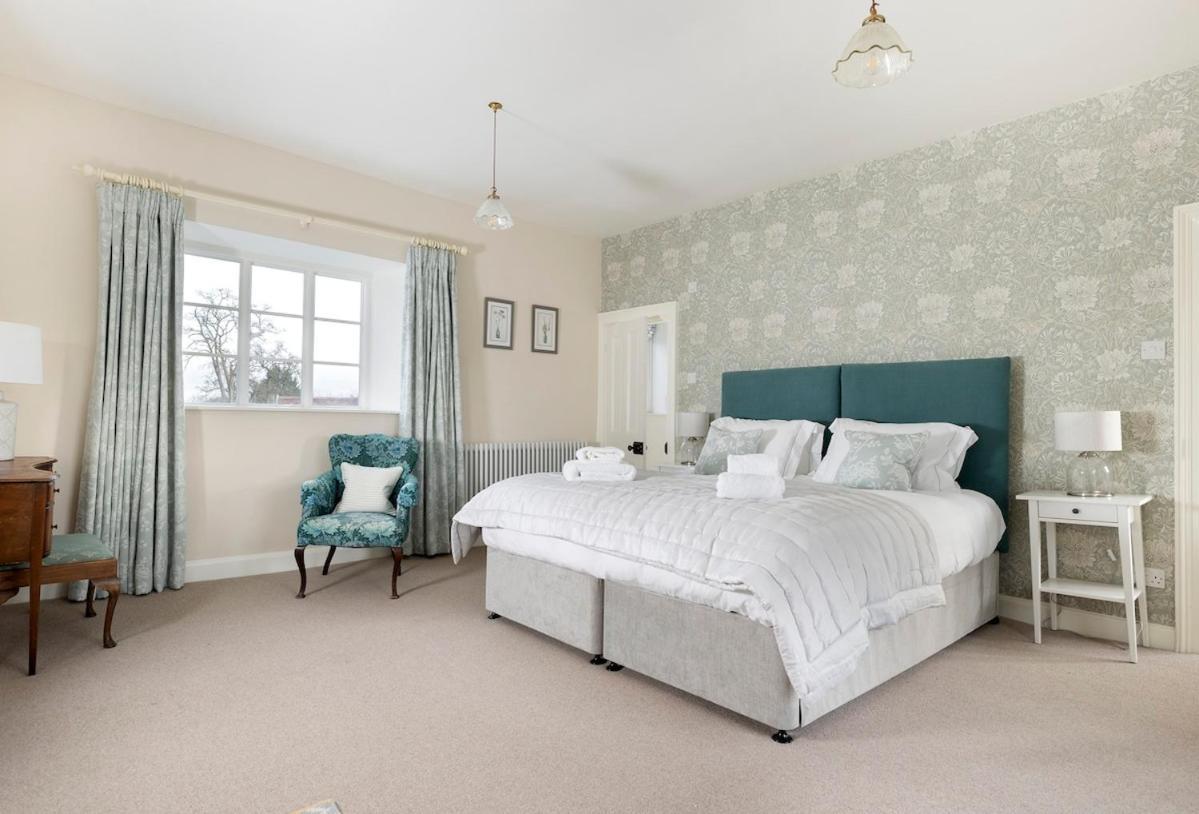 Beautiful Cotswold Farmhouse With Hot Tub Manchester Kültér fotó